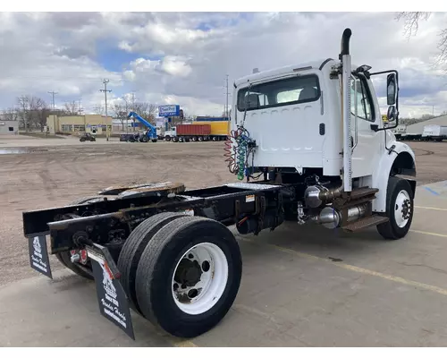 FREIGHTLINER M2-106 Truck