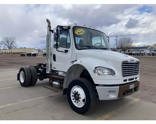 FREIGHTLINER M2-106 Truck