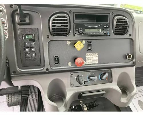 FREIGHTLINER M2-106 Truck
