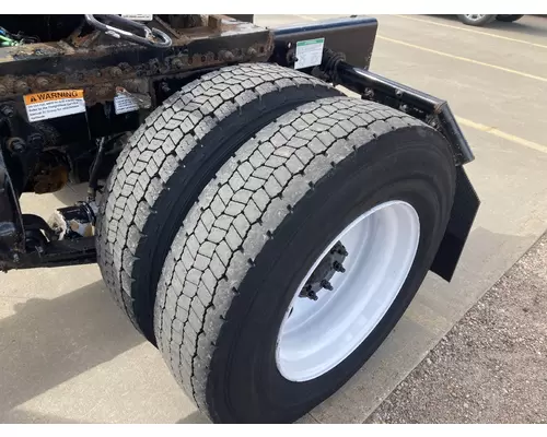 FREIGHTLINER M2-106 Truck