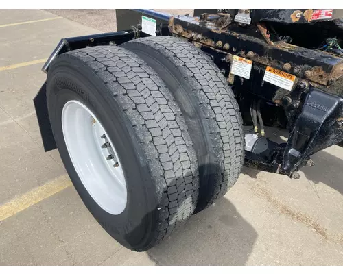 FREIGHTLINER M2-106 Truck