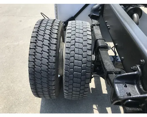 FREIGHTLINER M2-106 Truck