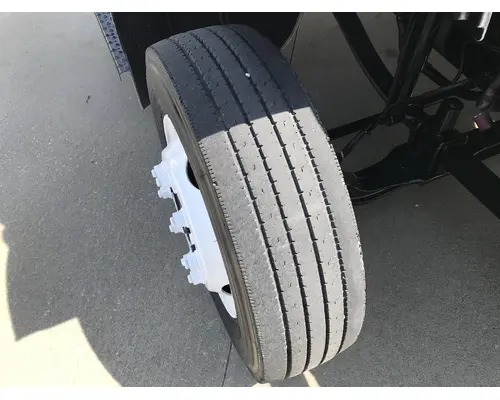 FREIGHTLINER M2-106 Truck