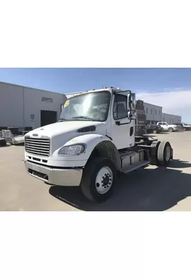 FREIGHTLINER M2-106 Truck