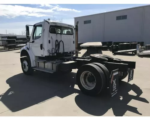 FREIGHTLINER M2-106 Truck