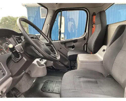 FREIGHTLINER M2-106 Truck