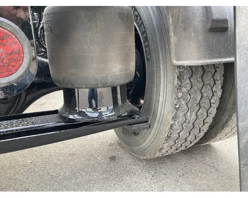 FREIGHTLINER M2-106 Truck