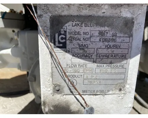 FREIGHTLINER M2-106 Truck