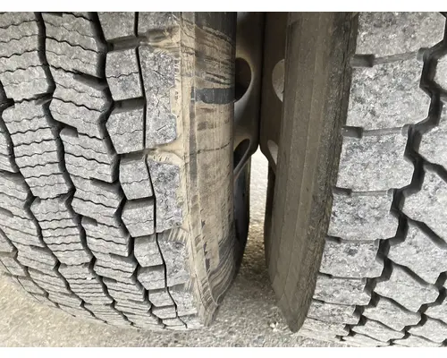 FREIGHTLINER M2-106 Truck