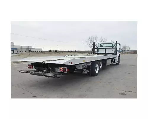 FREIGHTLINER M2 106 Used Trucks