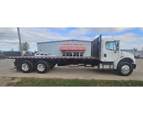 FREIGHTLINER M2 106 Used Trucks