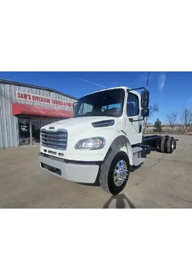 FREIGHTLINER M2 106 Used Trucks