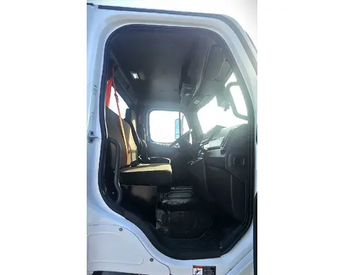 FREIGHTLINER M2 106 Used Trucks