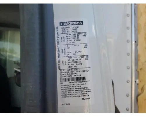 FREIGHTLINER M2 106 Used Trucks