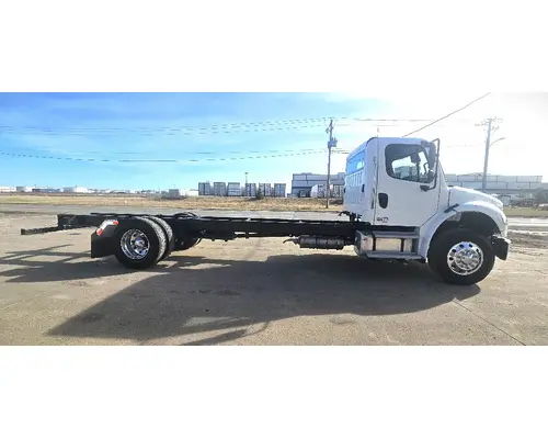 FREIGHTLINER M2 106 Used Trucks