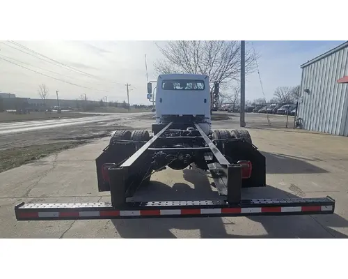 FREIGHTLINER M2 106 Used Trucks