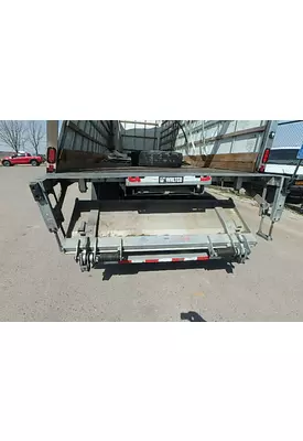 FREIGHTLINER M2 106 Van Body