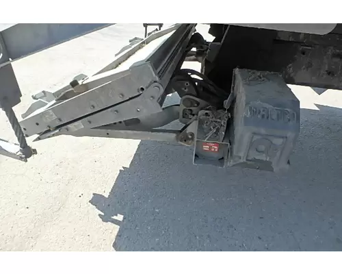 FREIGHTLINER M2 106 Van Body