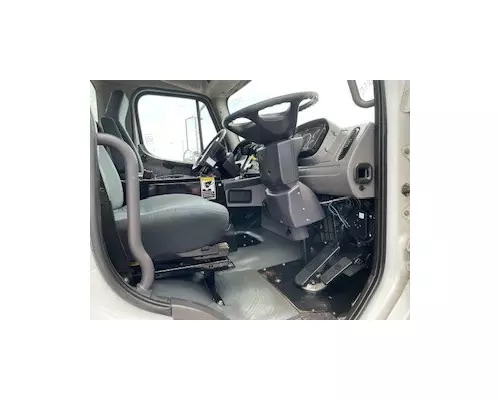 FREIGHTLINER M2 106 Vehicle For Sale