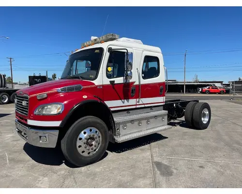 FREIGHTLINER M2 106 Vehicle For Sale