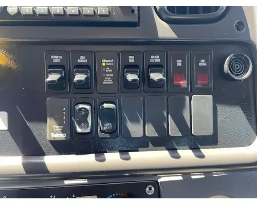 FREIGHTLINER M2 106 Vehicle For Sale