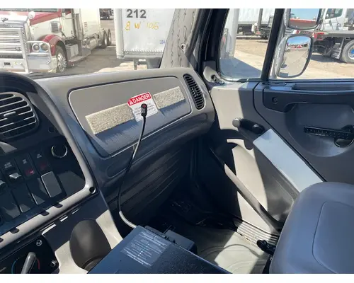 FREIGHTLINER M2 106 Vehicle For Sale