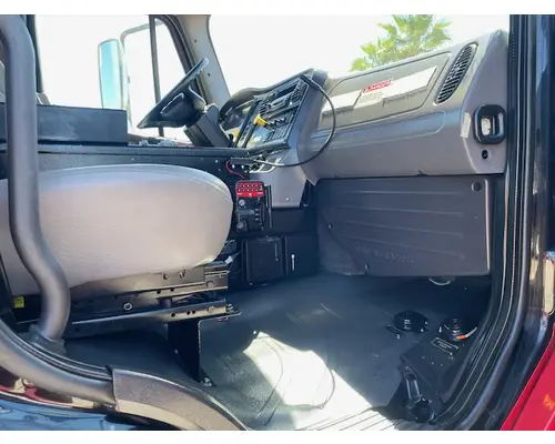 FREIGHTLINER M2 106 Vehicle For Sale