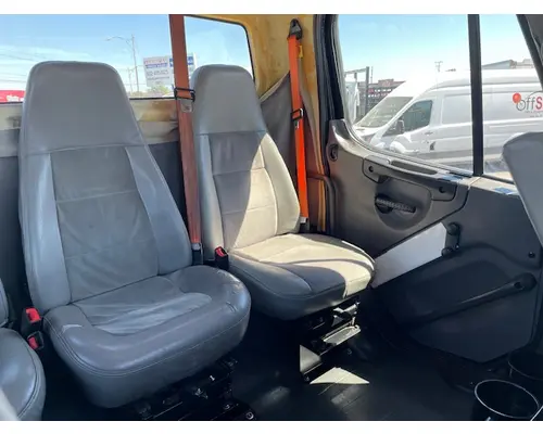 FREIGHTLINER M2 106 Vehicle For Sale