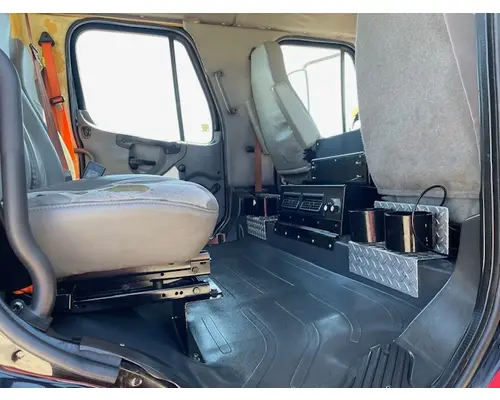 FREIGHTLINER M2 106 Vehicle For Sale