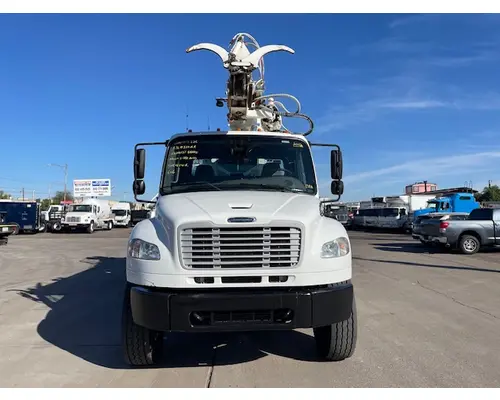 FREIGHTLINER M2 106 Vehicle For Sale