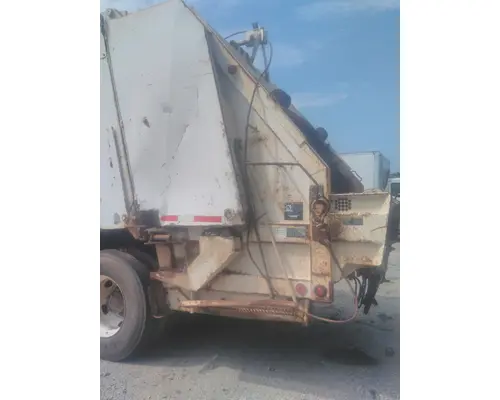 FREIGHTLINER M2 106 WHOLE TRUCK FOR RESALE
