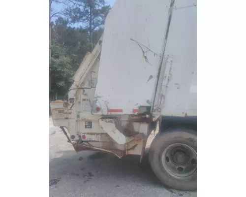 FREIGHTLINER M2 106 WHOLE TRUCK FOR RESALE