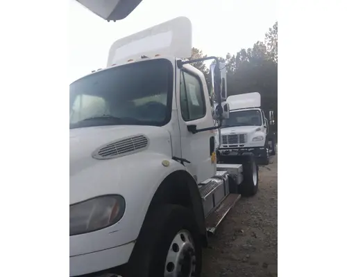 FREIGHTLINER M2 106 WHOLE TRUCK FOR RESALE
