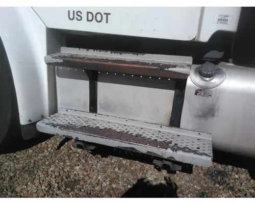 FREIGHTLINER M2 106 WHOLE TRUCK FOR RESALE