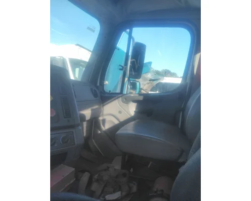 FREIGHTLINER M2 106 WHOLE TRUCK FOR RESALE