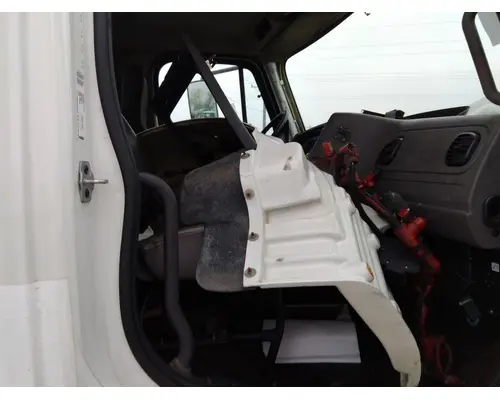 FREIGHTLINER M2 106 WHOLE TRUCK FOR RESALE