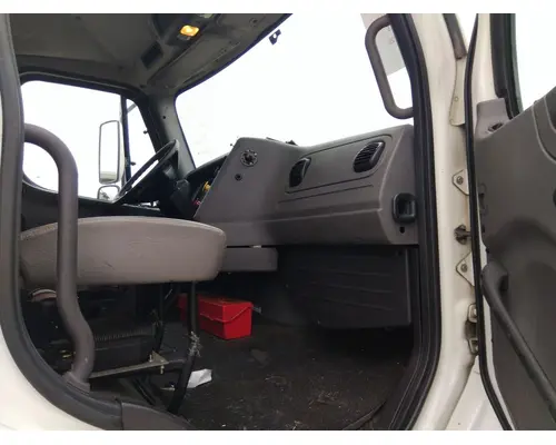 FREIGHTLINER M2 106 WHOLE TRUCK FOR RESALE