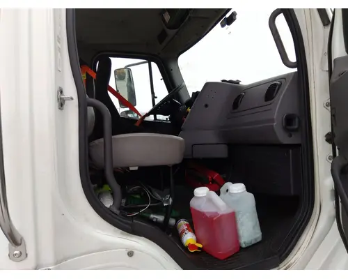 FREIGHTLINER M2 106 WHOLE TRUCK FOR RESALE