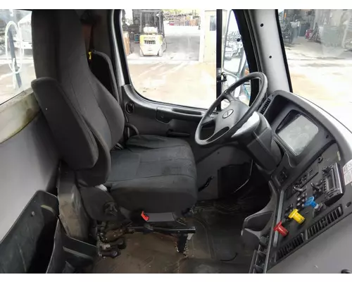 FREIGHTLINER M2 106 WHOLE TRUCK FOR RESALE