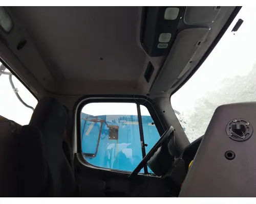 FREIGHTLINER M2 106 WHOLE TRUCK FOR RESALE