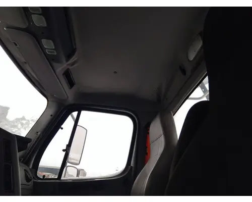 FREIGHTLINER M2 106 WHOLE TRUCK FOR RESALE