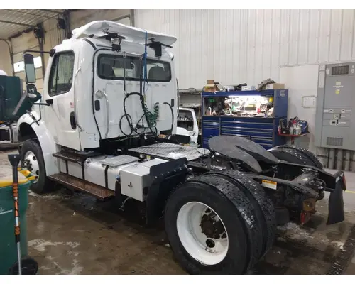 FREIGHTLINER M2 106 WHOLE TRUCK FOR RESALE