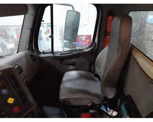 FREIGHTLINER M2 106 WHOLE TRUCK FOR RESALE