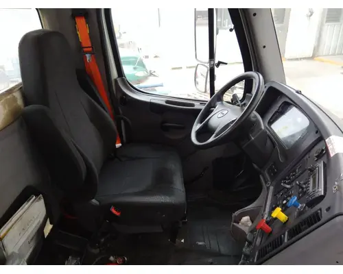 FREIGHTLINER M2 106 WHOLE TRUCK FOR RESALE