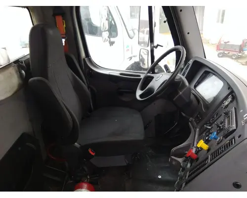 FREIGHTLINER M2 106 WHOLE TRUCK FOR RESALE