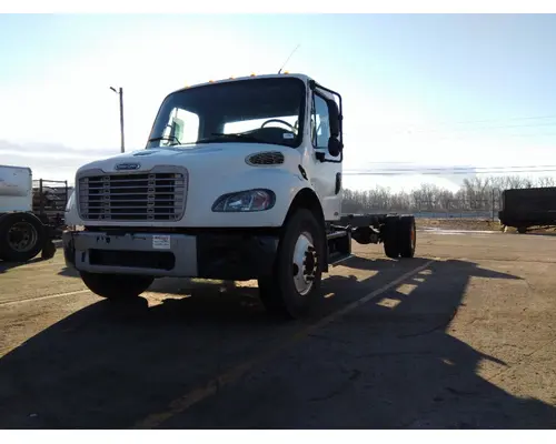 FREIGHTLINER M2 106 WHOLE TRUCK FOR RESALE