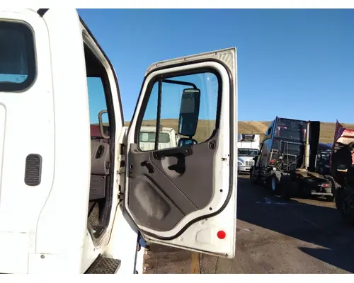 FREIGHTLINER M2 106 WHOLE TRUCK FOR RESALE