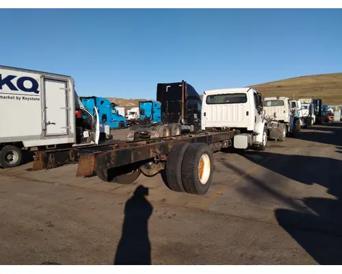 FREIGHTLINER M2 106 WHOLE TRUCK FOR RESALE