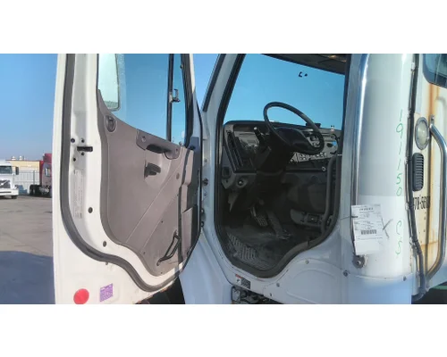 FREIGHTLINER M2 106 WHOLE TRUCK FOR RESALE