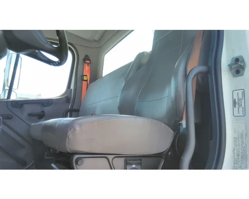 FREIGHTLINER M2 106 WHOLE TRUCK FOR RESALE